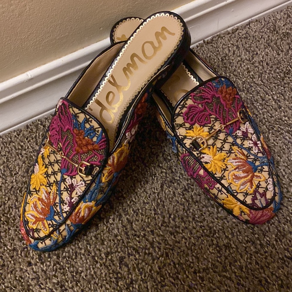 Sam Edelman Linnie Floral Embroidered Mules Size 9 NWOT